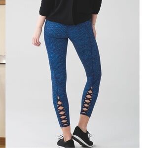 Lululemon Pure Practice Pant Leggings Samba Snake Kayak Blue Hero Blue